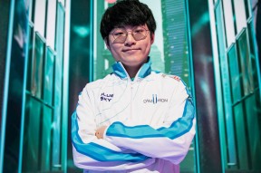 YIHAO-包含Doinb连续五场比赛得分超过势不可挡，TES挑战极限！的词条