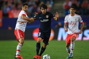 壹号娱乐-包含国王杯赛程吃紧，马赛今晚防线松动，底气十足，训练强度明显提升的词条